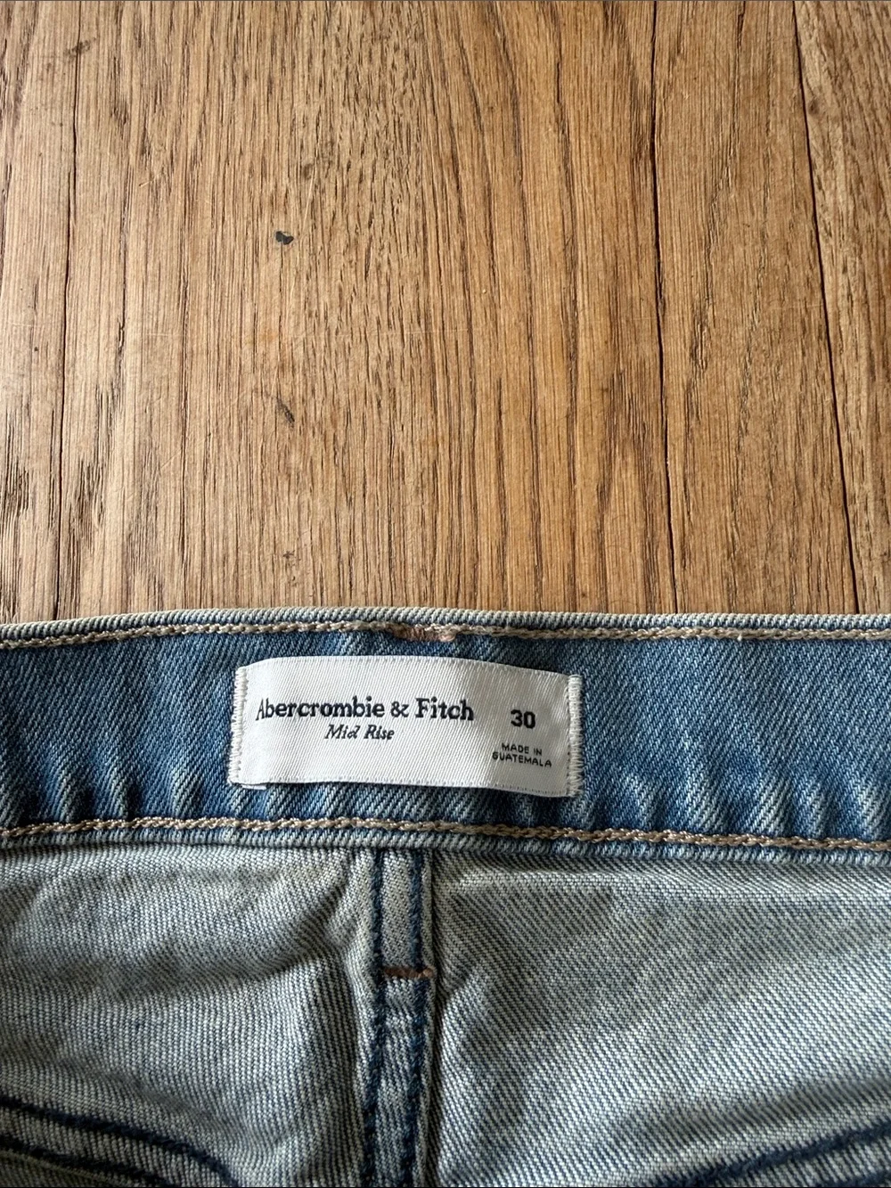 Abercrombie & Fitch Curve Love Mid-rise Light Blue Denim Mini Skirt-Size 30 NWT